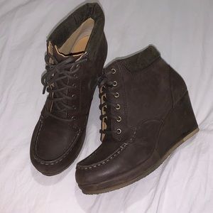 Clarks Originals - Women's Vogue Iris Dark Brown Wedge Boot